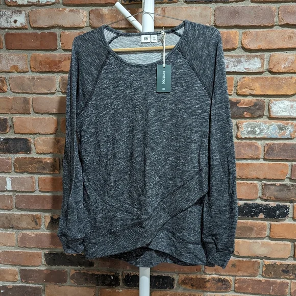 TenTree Women's Long Sleeve Top. NWT. Medium. - Picture 3 of 5